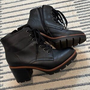 Mandalynn Black Lace-Up Lug Sole Boots